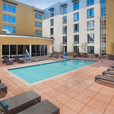 Hilton Garden Inn Burbank Downtown Exterior foto