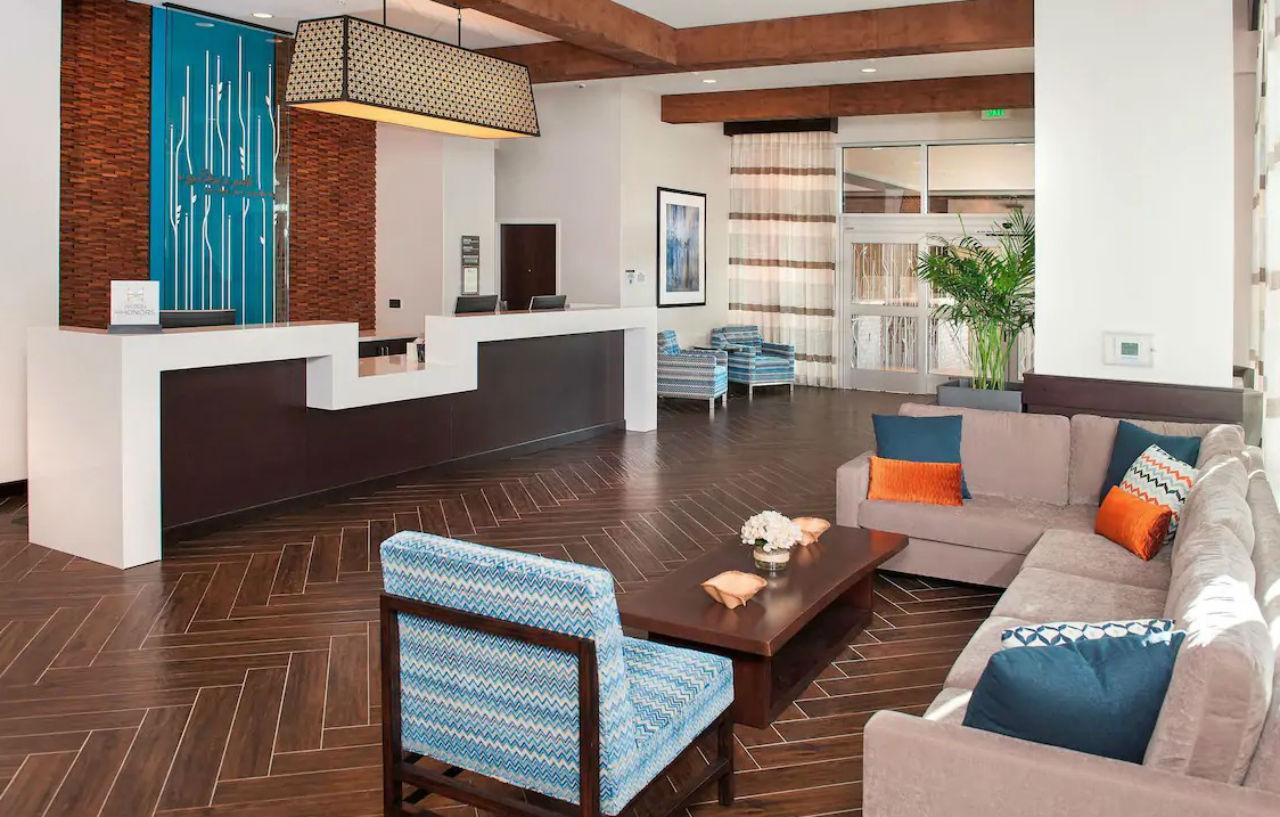 Hilton Garden Inn Burbank Downtown Exterior foto