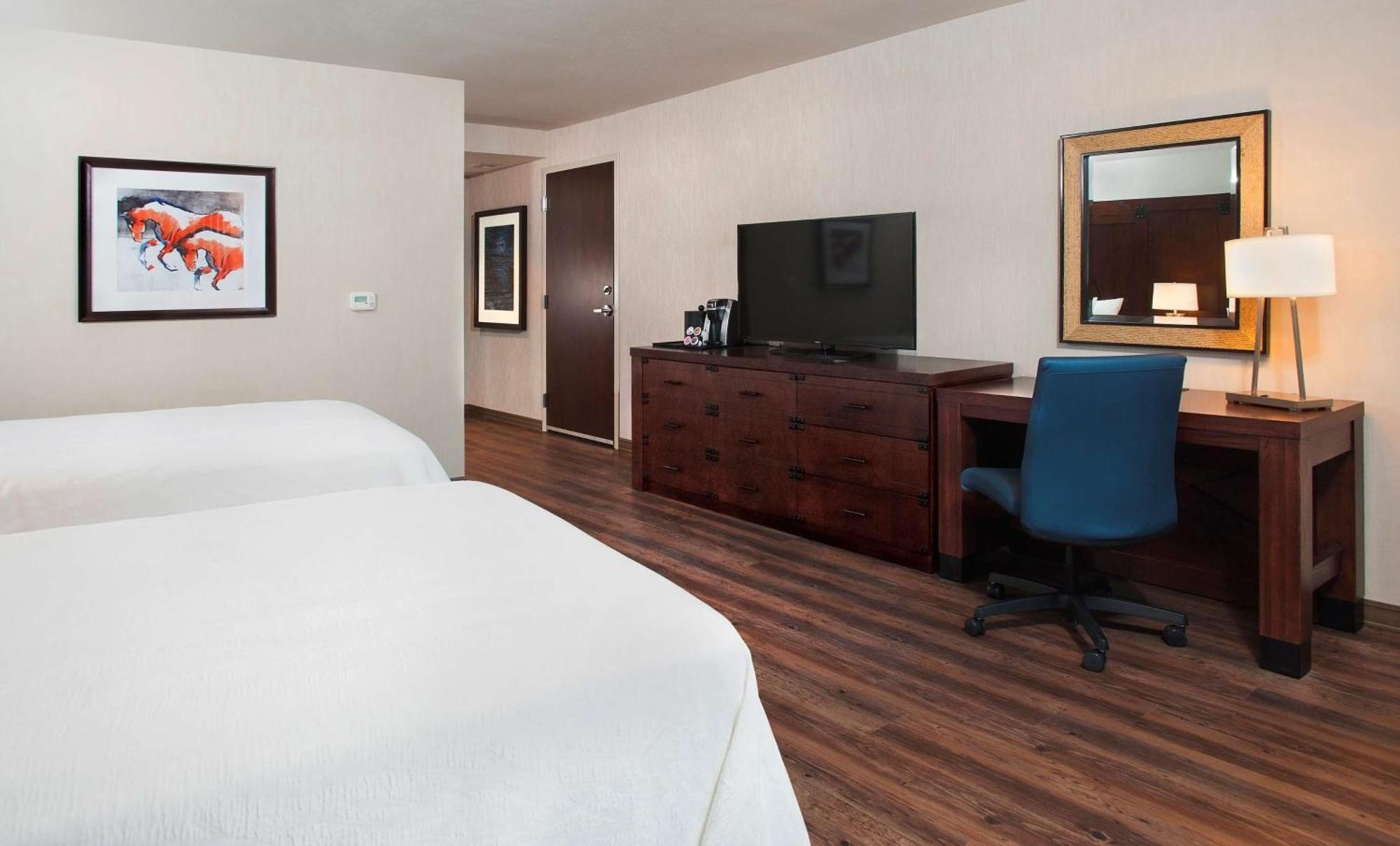 Hilton Garden Inn Burbank Downtown Exterior foto